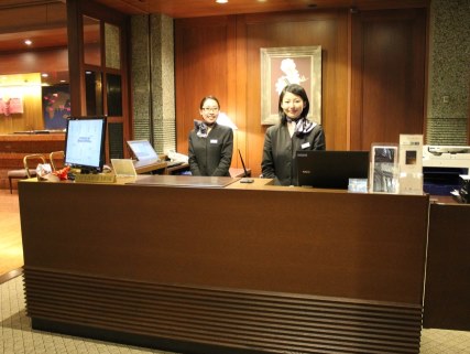 concierge_desk1.JPG